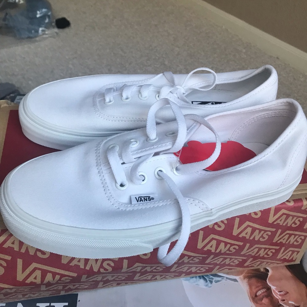 Vans authentic sneakers 7.5 women / 6 men US - Picture 3 of 4